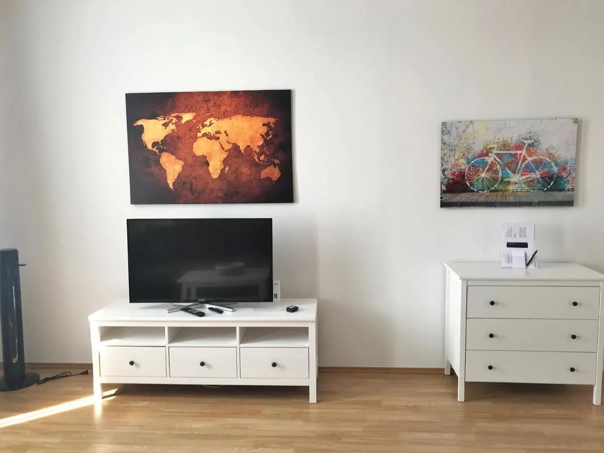 Apartments Near Yppenplatz & Brunnenmarkt ウィーン