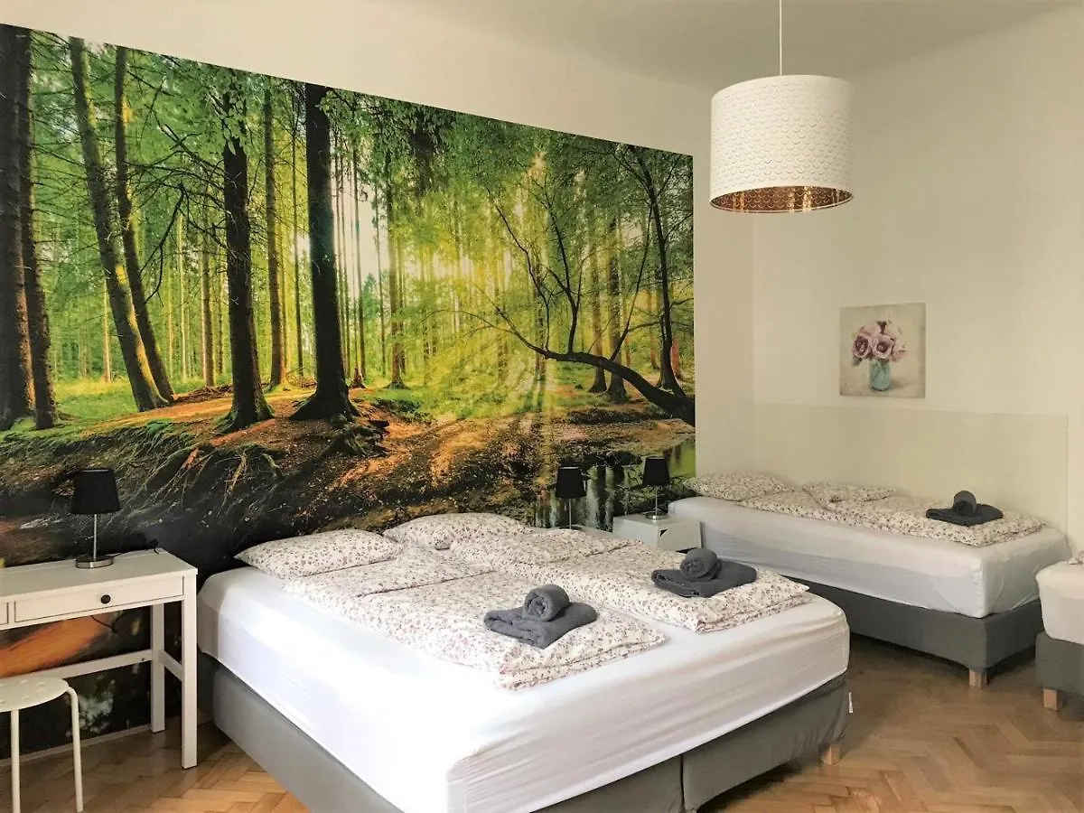 Apartments Near Yppenplatz & Brunnenmarkt Viena