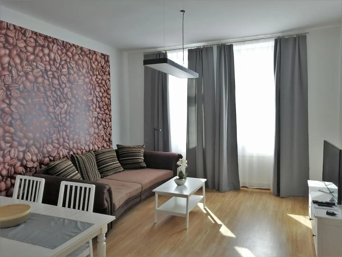 Apartments Near Yppenplatz & Brunnenmarkt Viena