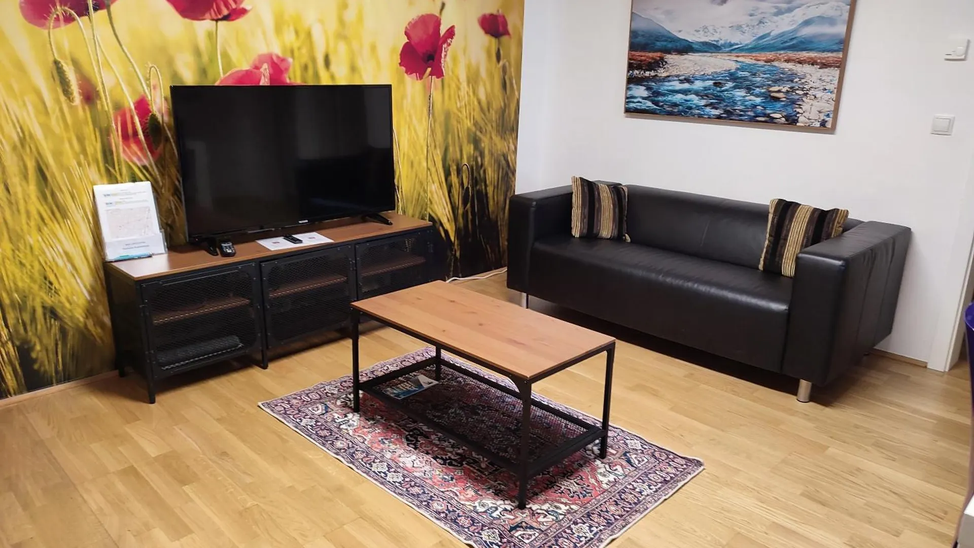 Apartments Near Yppenplatz & Brunnenmarkt Viena Austria