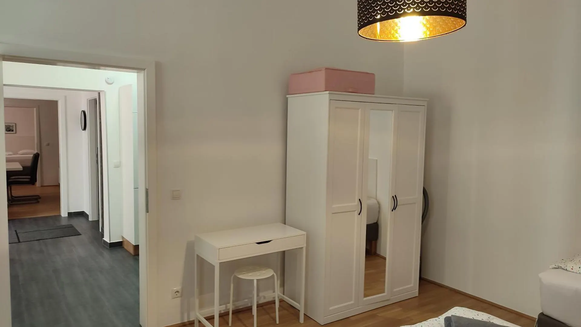 Apartments Near Yppenplatz & Brunnenmarkt Viena
