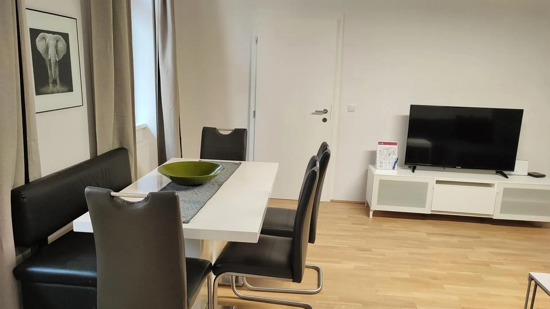 Apartments Near Yppenplatz & Brunnenmarkt Viena Austria
