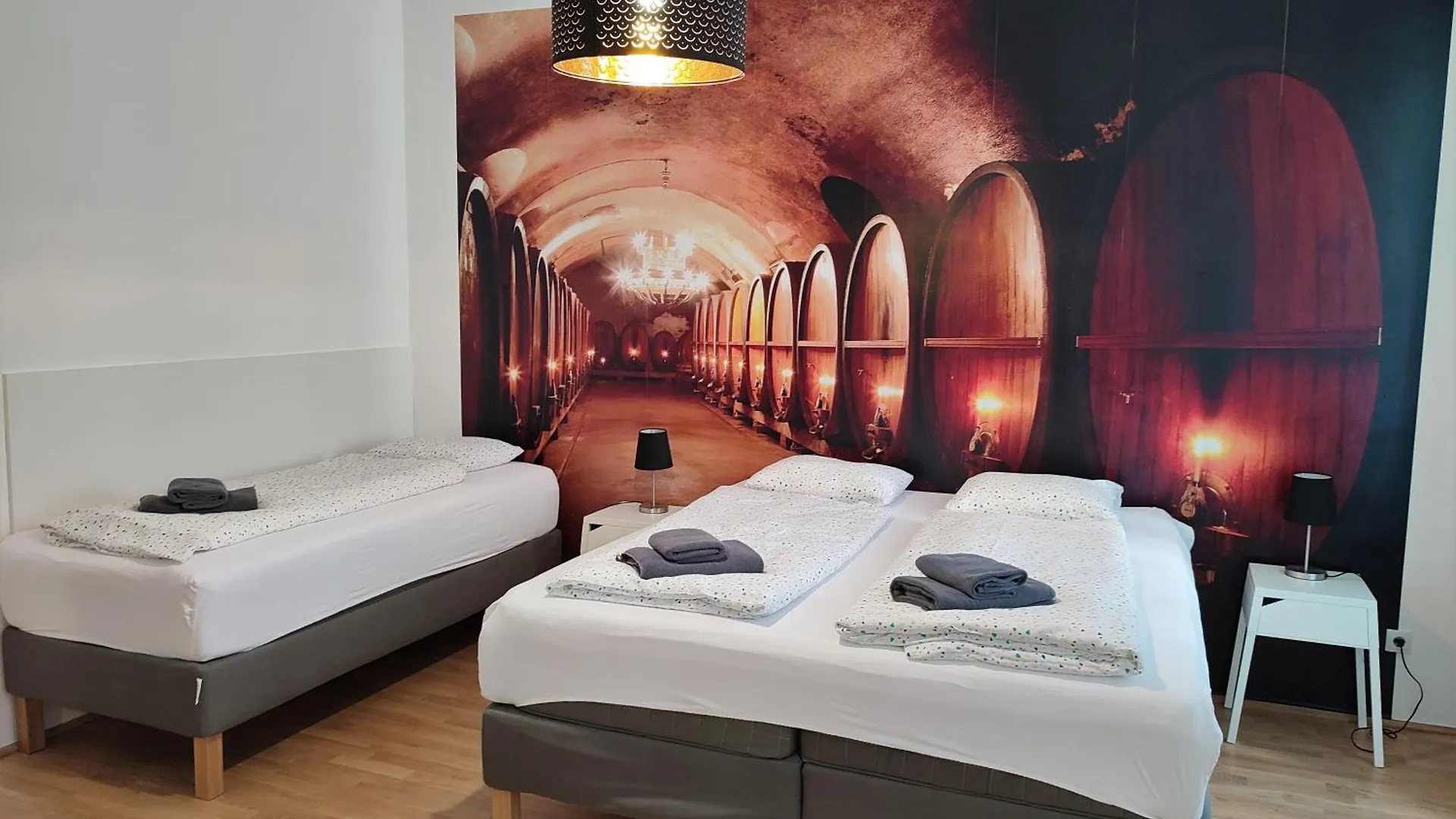 Apartments Near Yppenplatz & Brunnenmarkt Viena