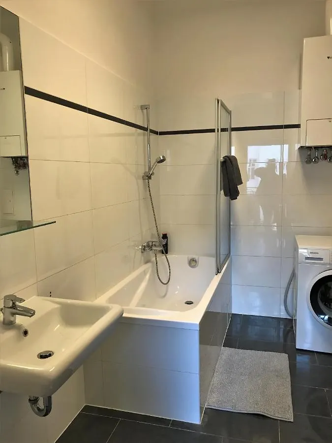 Apartments Near Yppenplatz & Brunnenmarkt Vienna